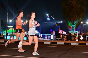 BIB: 476
                            <button type="button" onclick="openModal(15061007)" class="btn btn-primary btn-sm float-right btn-popup" data-toggle="modal" data-target=".modal-high-quality">
                        <i class="fas fa-shopping-cart"></i> Add to Cart
                    </button>
                                            <button type="button" onclick="isThisMe(15061007, true)" class="btn btn-success btn-sm float-right btn-popup btn-isme hidden" data-toggle="tooltip" data-placement="bottom" title="นี่คือรูปของคุณใช่ไหม คลิกที่นี่เพื่อเอาเข้าอัลบั้ม">
                        <i class="fas fa-plus"></i> Add to album
                    </button>
                    <button type="button" onclick="isThisMe(15061007, false)" class="btn btn-warning btn-sm float-right btn-popup btn-isnotme hidden">
                        <i class="fas fa-ban"></i> Remove from album
                    </button>